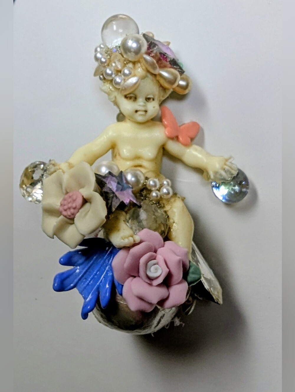 Wendy Gell fantastic cherub Brooch butterflies and jewels.